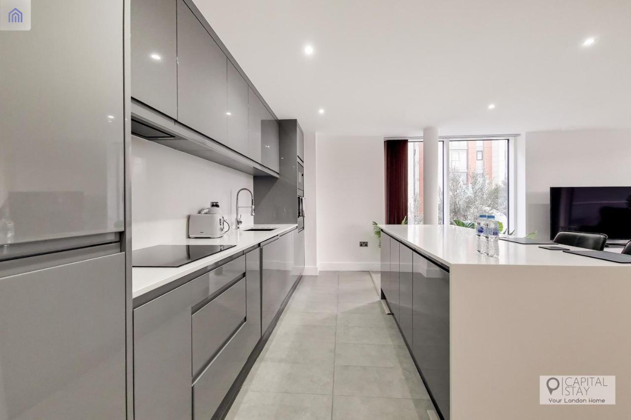 Free Parking - Stylish Three Bedroom Apartment By London Excel Dış mekan fotoğraf