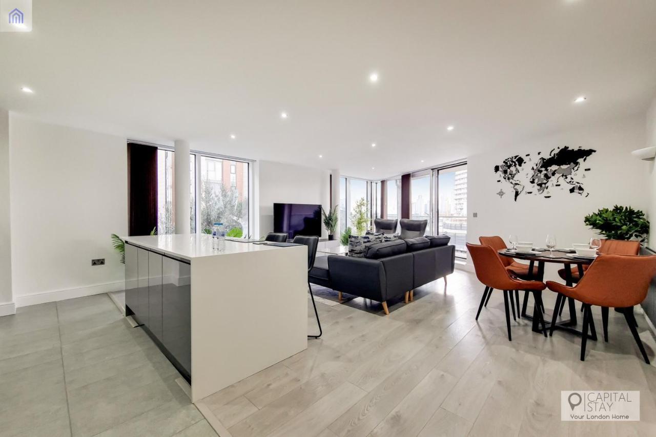 Free Parking - Stylish Three Bedroom Apartment By London Excel Dış mekan fotoğraf