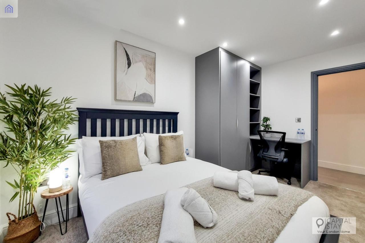 Free Parking - Stylish Three Bedroom Apartment By London Excel Dış mekan fotoğraf